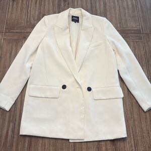 Zara Double-Breasted Oversized Blazer in an ivory/ecru.